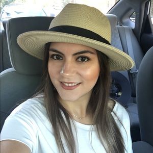 Meet your Posher, Nilgun